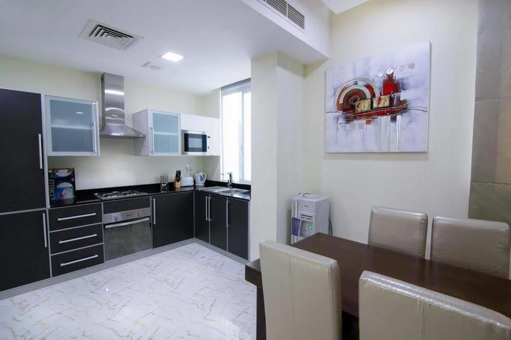 Belle Tower Luxury Apartments マナーマ エクステリア 写真